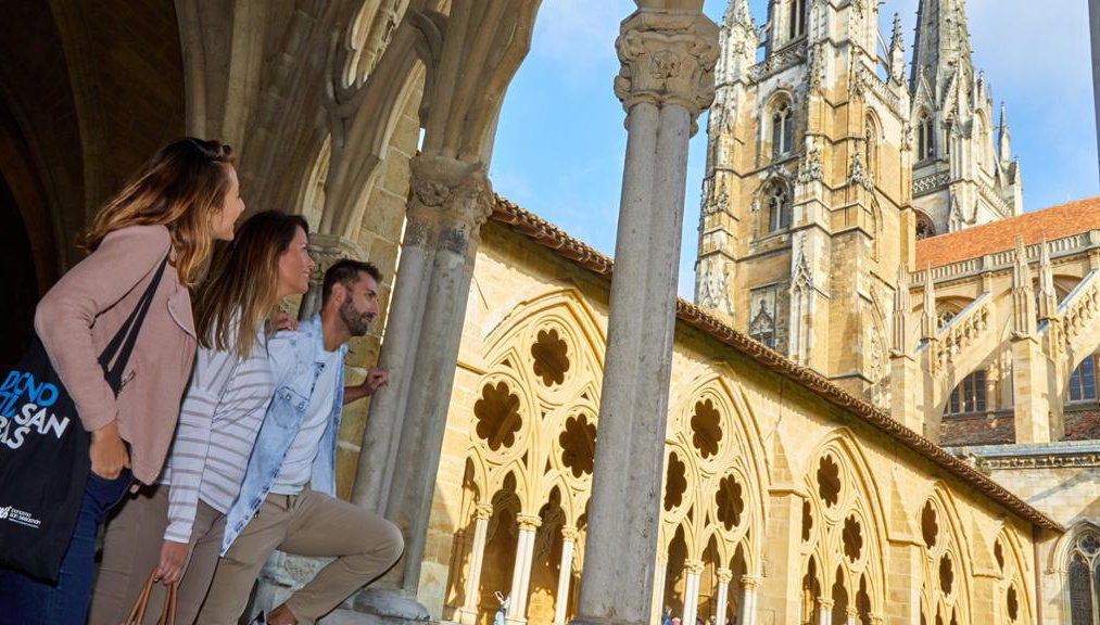 Descubre la historia y el encanto de Bayona - Tour a pie de medio día - Foto 1